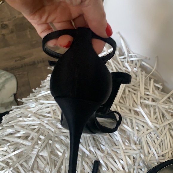 SOLD❌Stuart Weitzman Heels - Picture 11 of 13